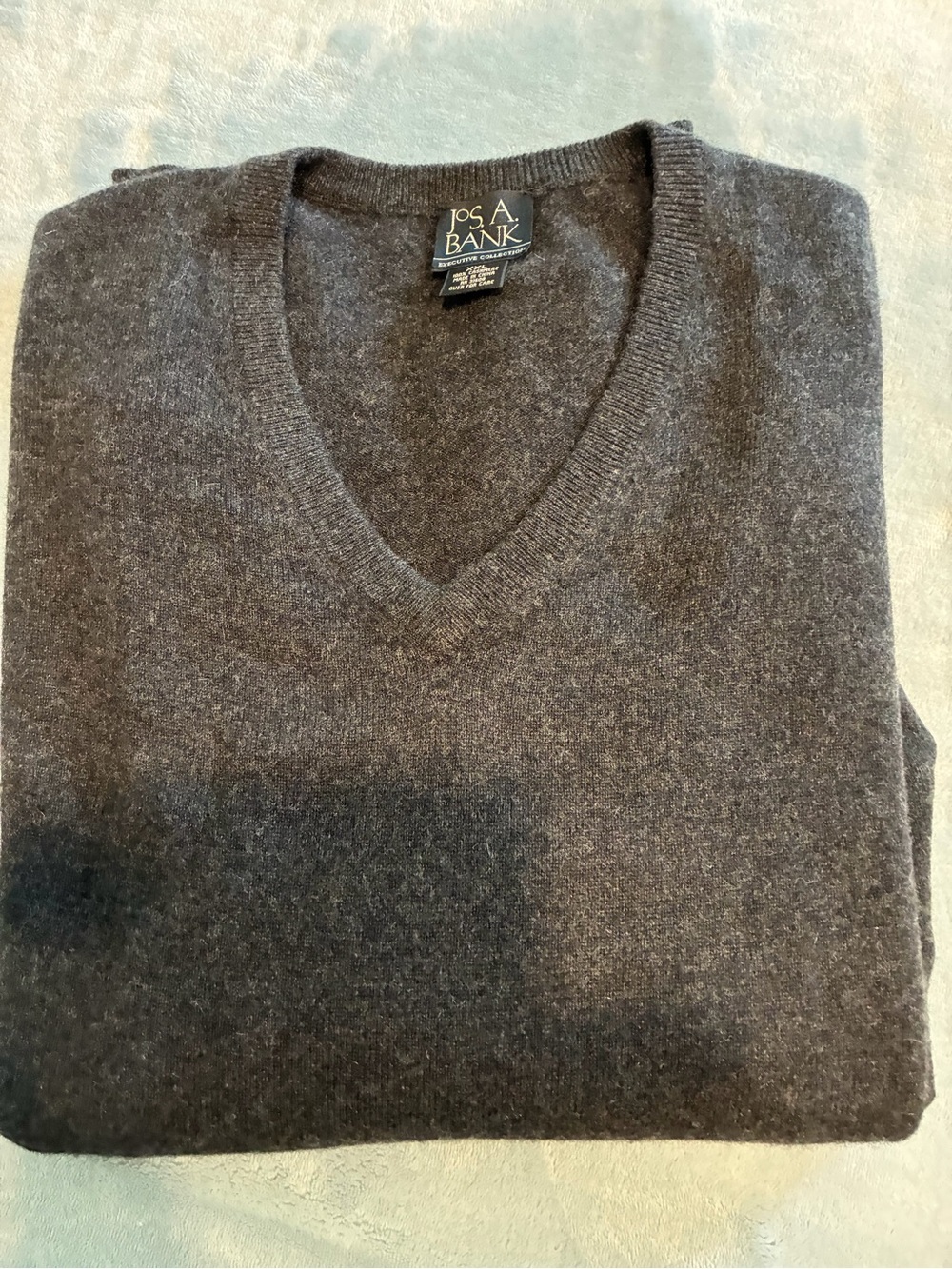 Jos. A. Bank Men's Cashmere Neck Sweater in Charcoal Gray Executive Collection